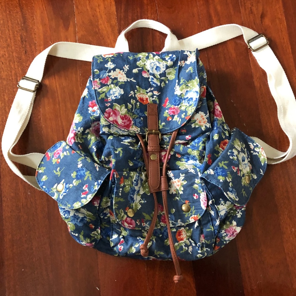 BUENO Floral Backpack